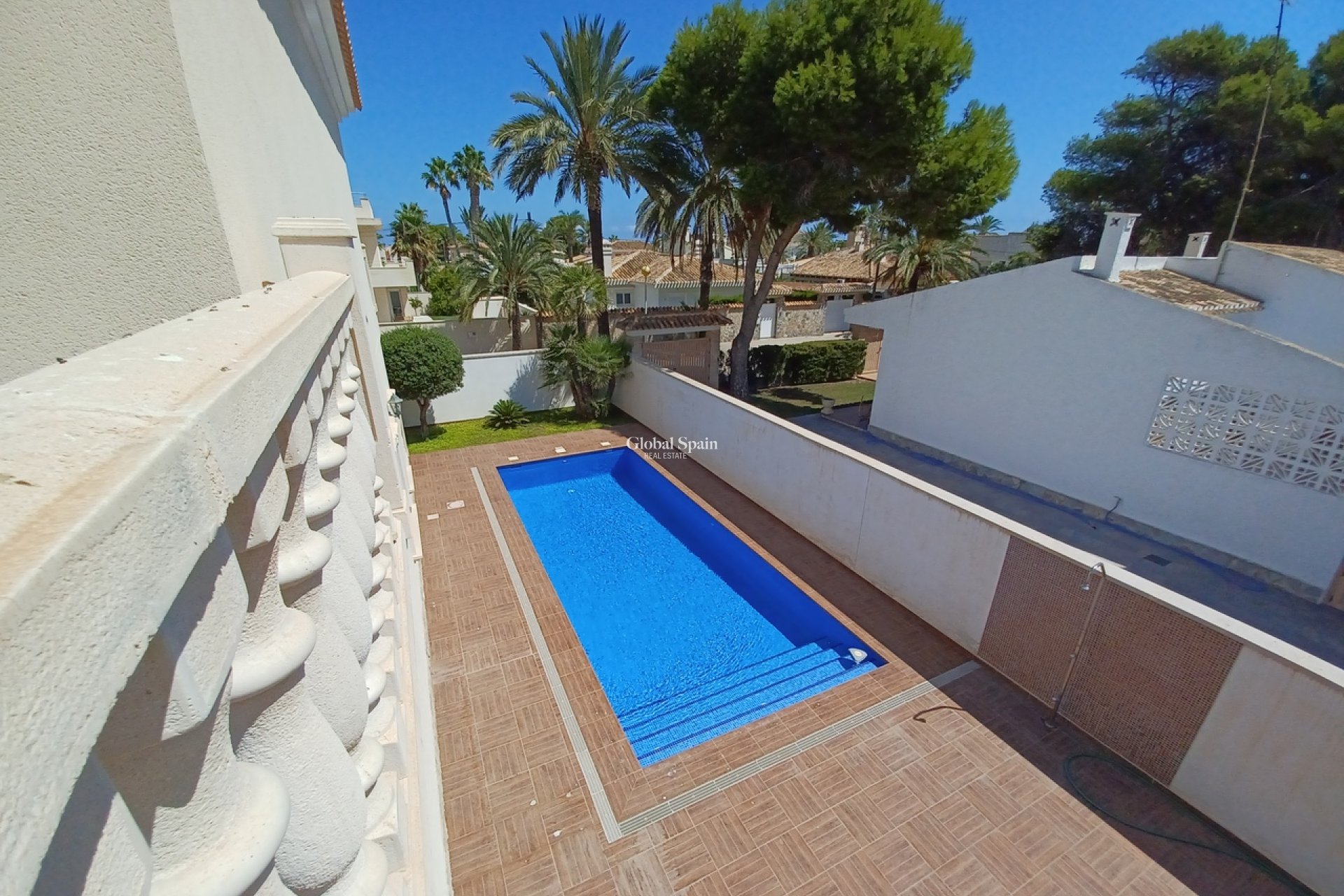 Odsprzedaż - WILLA  -
CABO ROIG - Costa Blanca