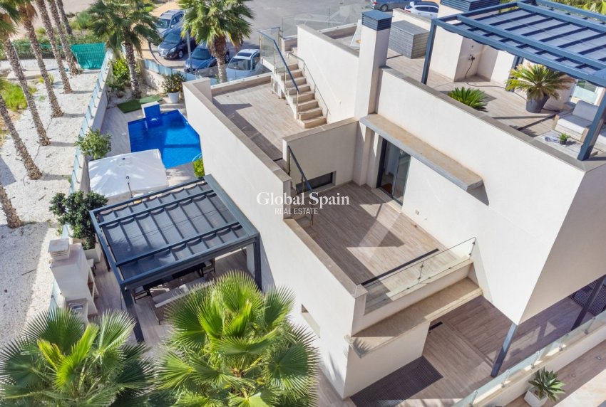 Odsprzedaż - WILLA  -
CABO ROIG - Costa Blanca