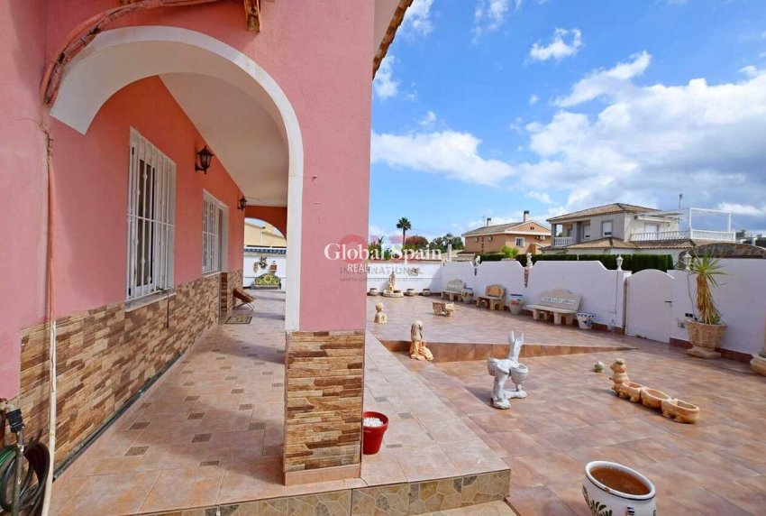 Odsprzedaż - WILLA  -
CABO ROIG - Costa Blanca