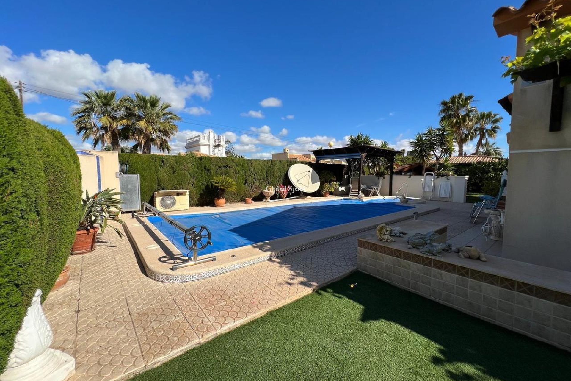 Odsprzedaż - WILLA  -
CABO ROIG - Costa Blanca