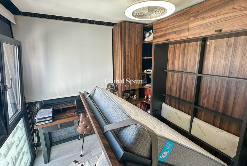 Odsprzedaż - WILLA  -
CABO ROIG - Costa Blanca
