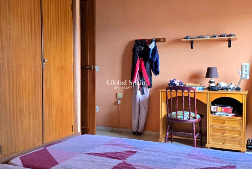 Odsprzedaż - WILLA  -
CALLOSA D'EN SARRIÀ - Callosa De Ensarrià