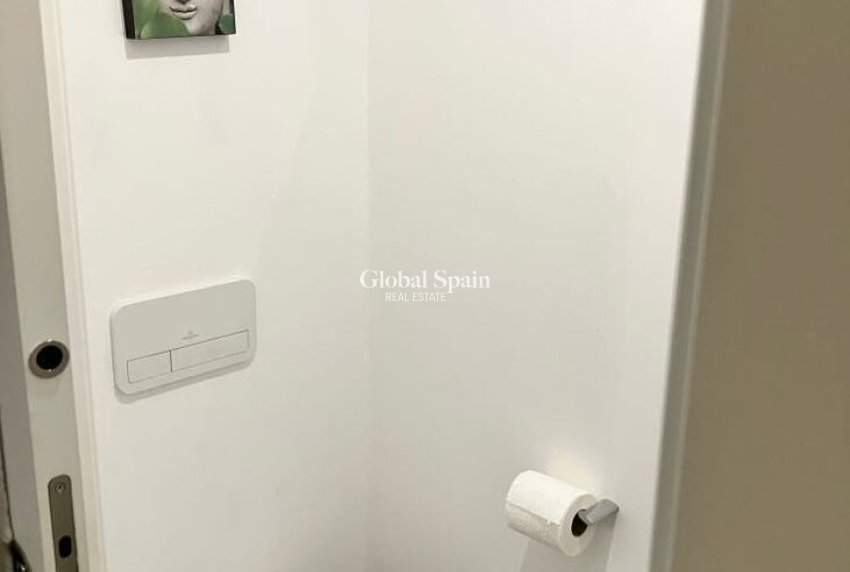 Odsprzedaż - WILLA  -
CALPE - Costa Blanca