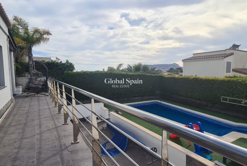 Odsprzedaż - WILLA  -
CALPE - Costa Blanca