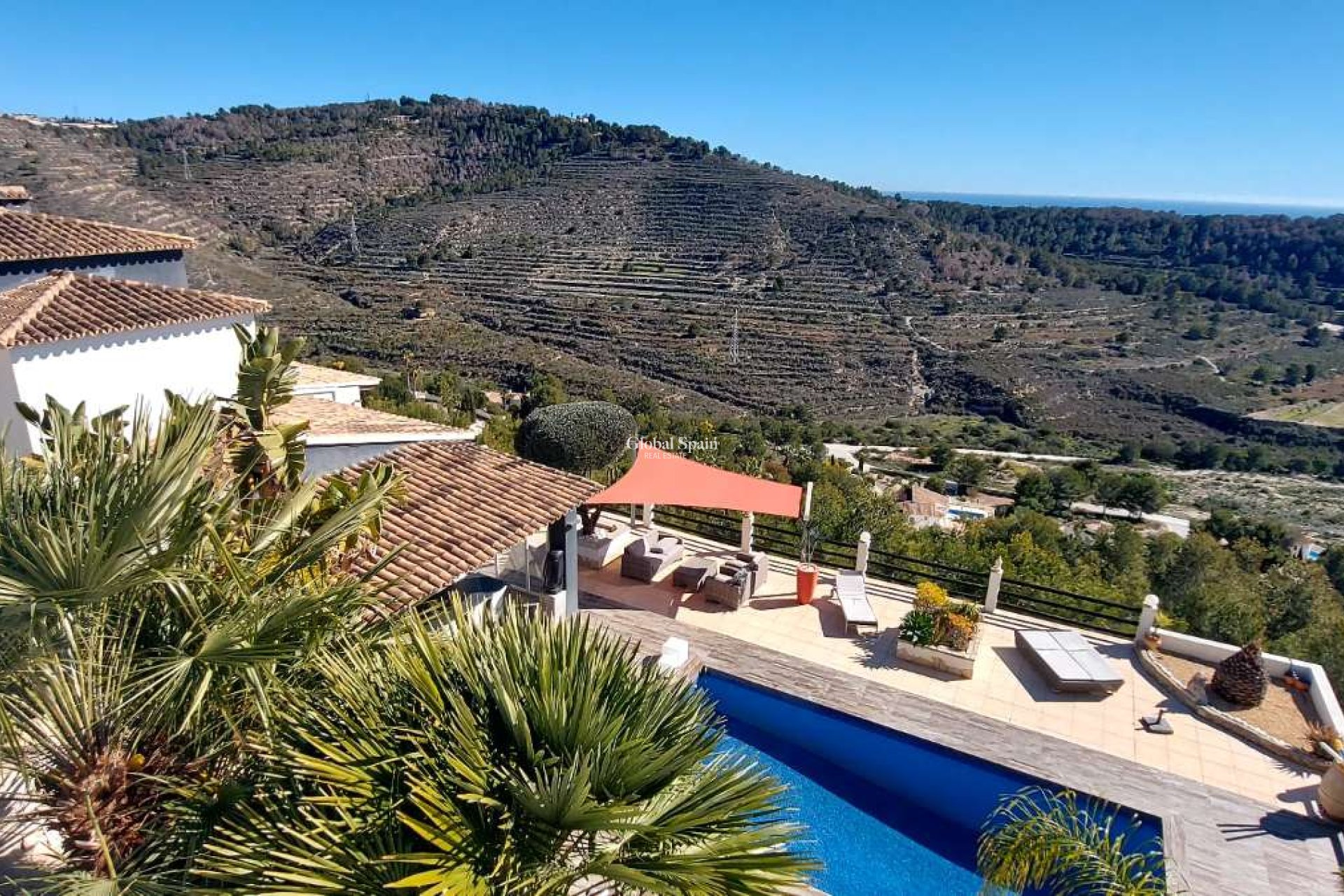 Odsprzedaż - WILLA  -
CALPE - Costa Blanca