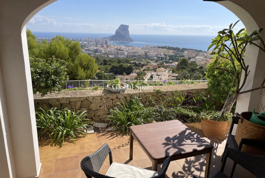 Odsprzedaż - WILLA  -
CALPE - Costa Blanca