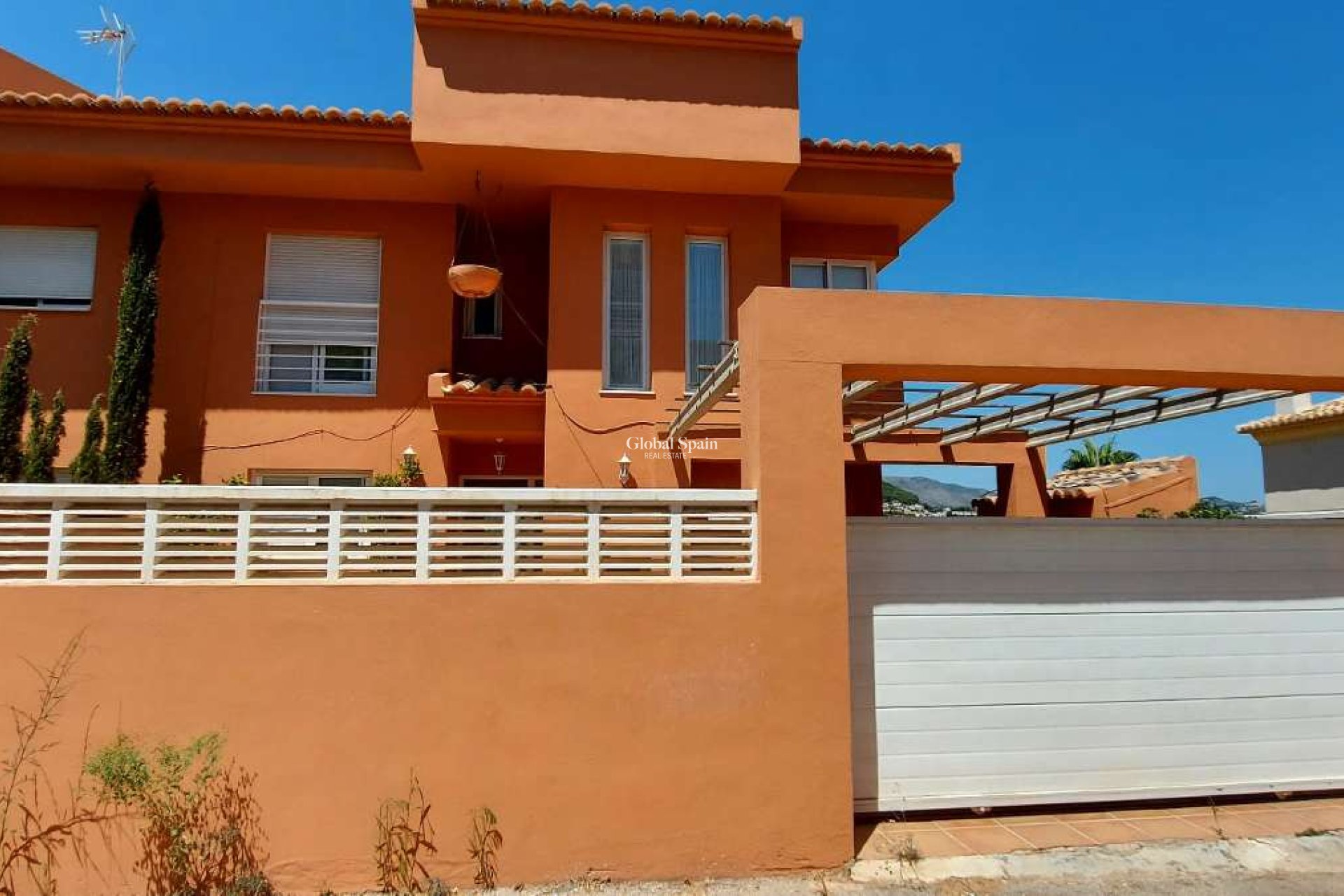 Odsprzedaż - WILLA  -
CALPE - Costa Blanca
