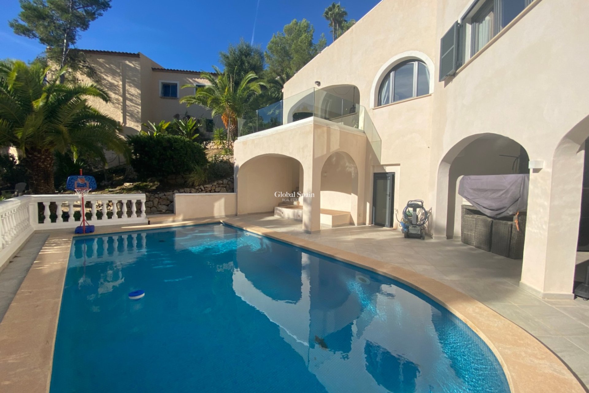 Odsprzedaż - WILLA  -
Calviá - Mallorca