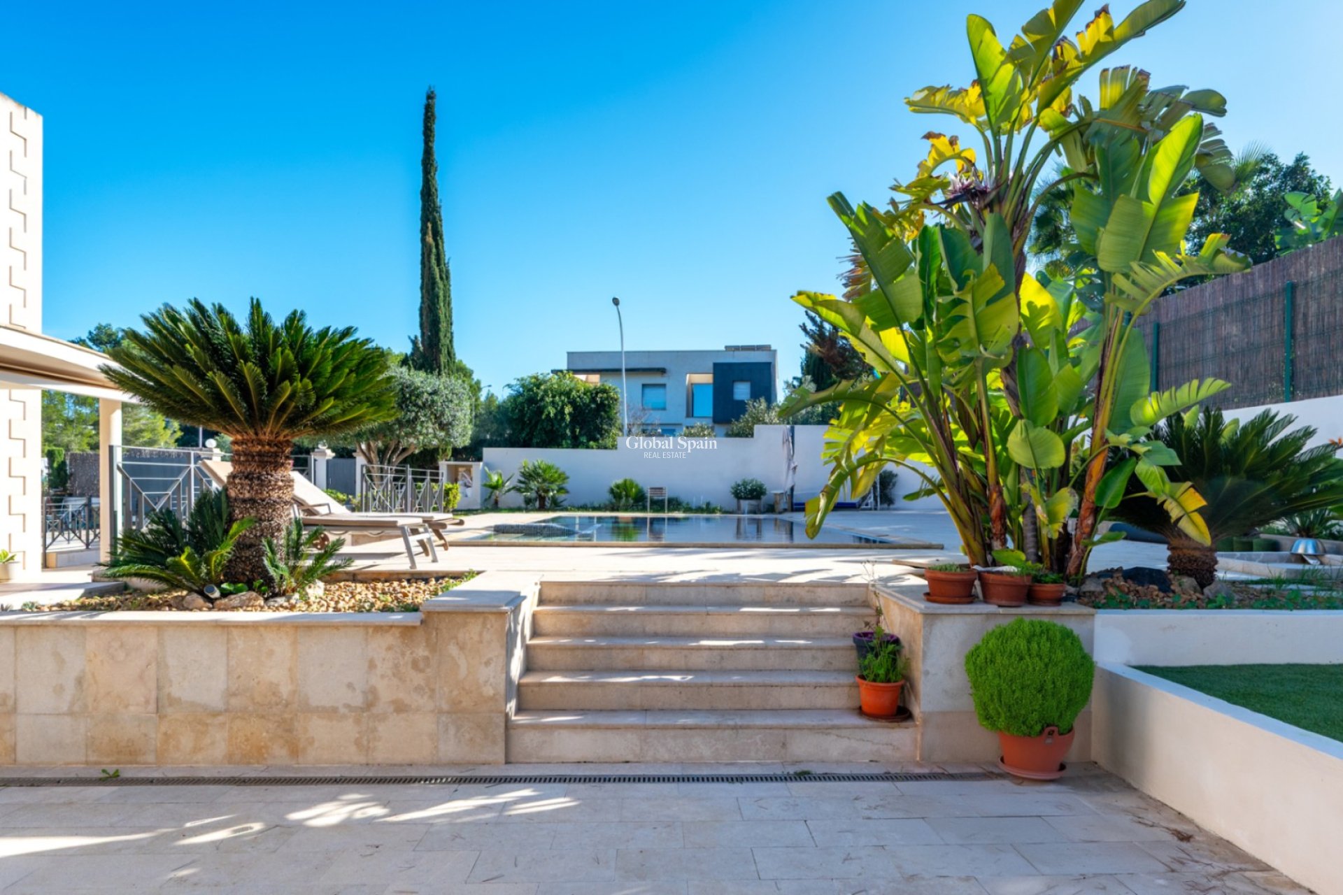 Odsprzedaż - WILLA  -
Calviá - Mallorca