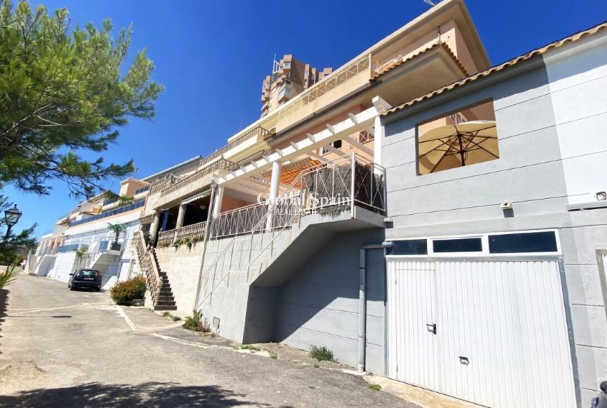 Odsprzedaż - WILLA  -
CAMPOAMOR - Costa Blanca