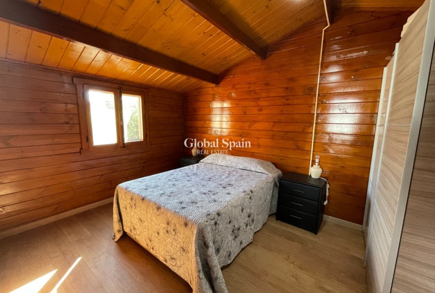 Odsprzedaż - WILLA  -
CATRAL - Costa Blanca