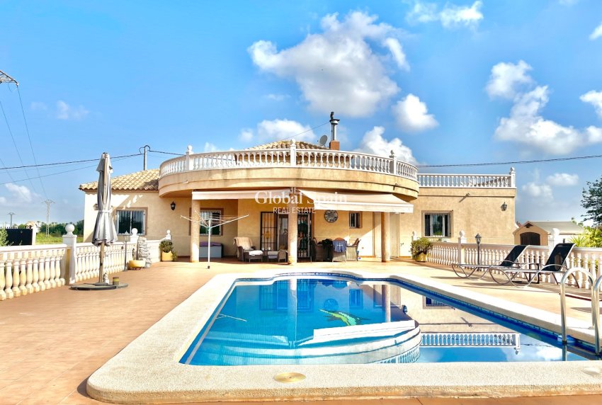 Odsprzedaż - WILLA  -
CATRAL - Costa Blanca