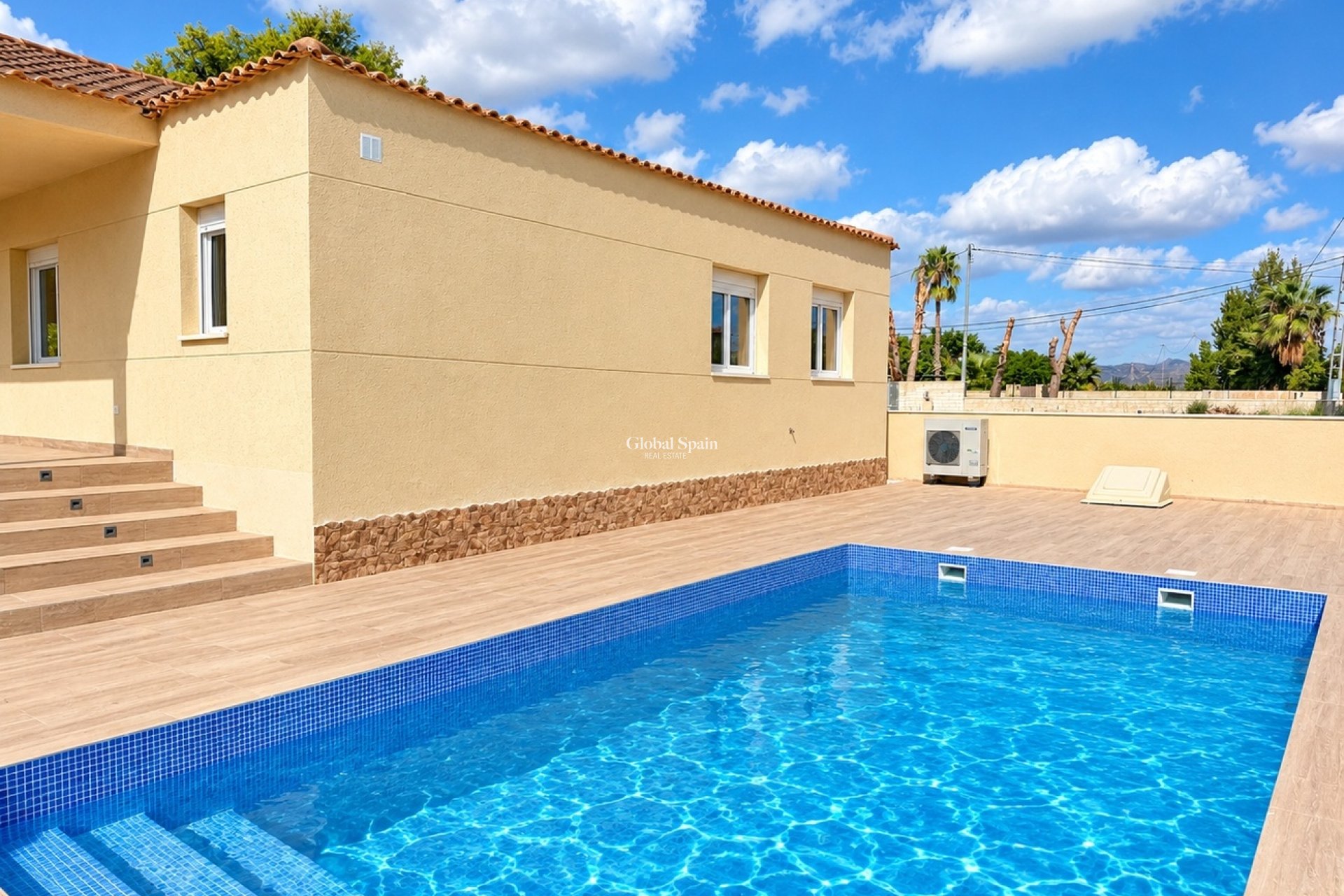 Odsprzedaż - WILLA  -
CATRAL - Costa Blanca