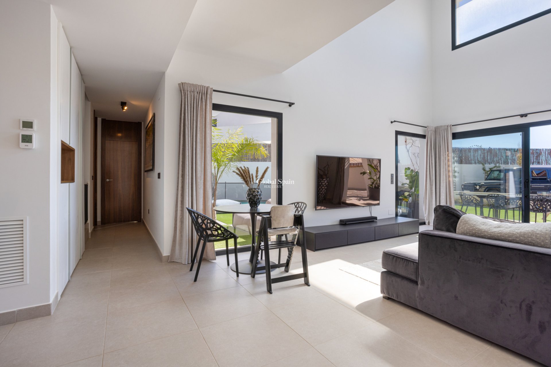 Odsprzedaż - WILLA  -
CIUDAD QUESADA - center