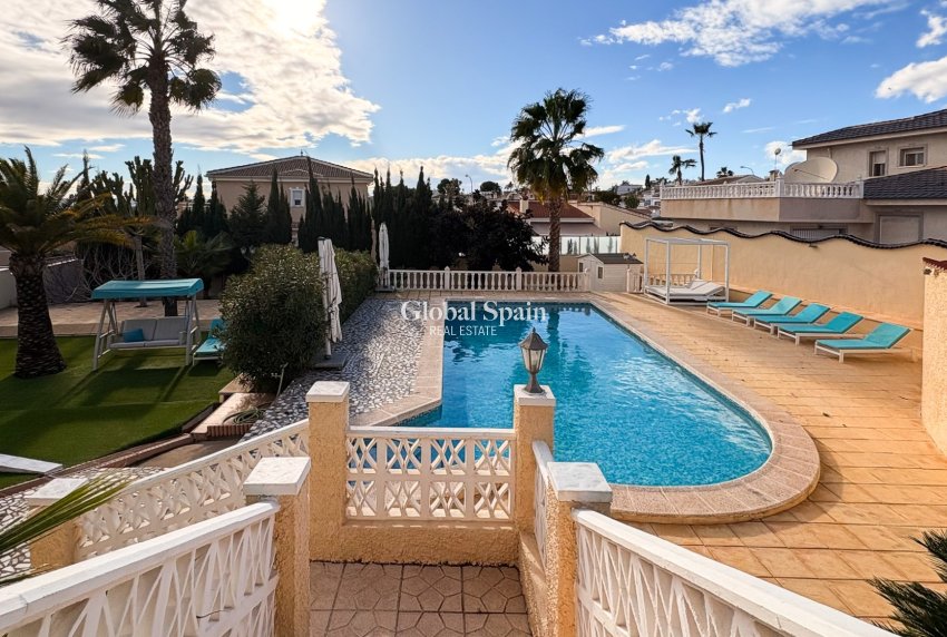 Odsprzedaż - WILLA  -
CIUDAD QUESADA - Ciudad Quesada