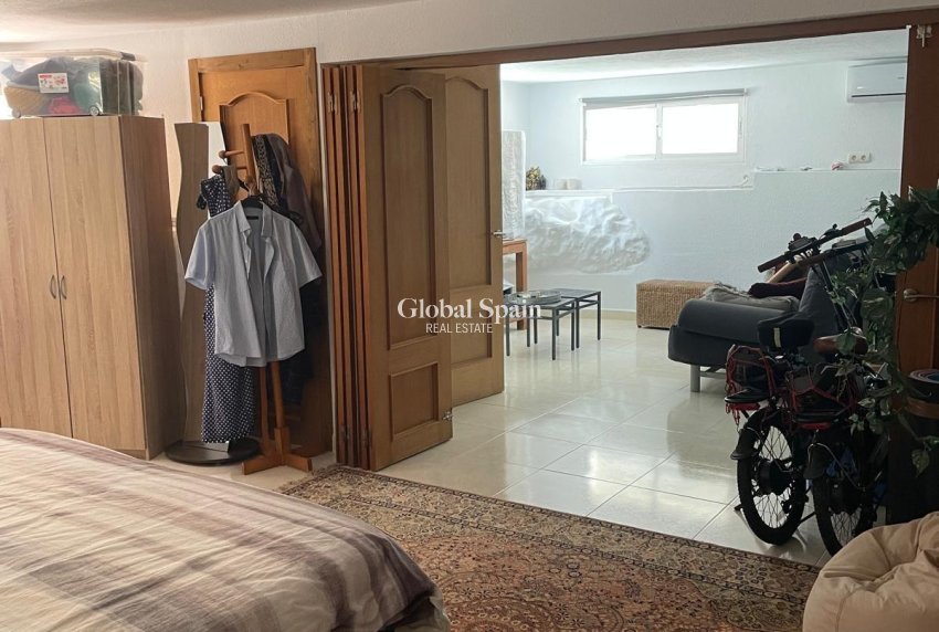 Odsprzedaż - WILLA  -
CIUDAD QUESADA