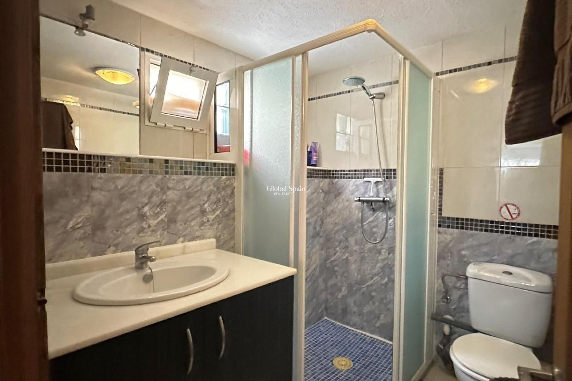 Odsprzedaż - WILLA  -
CIUDAD QUESADA