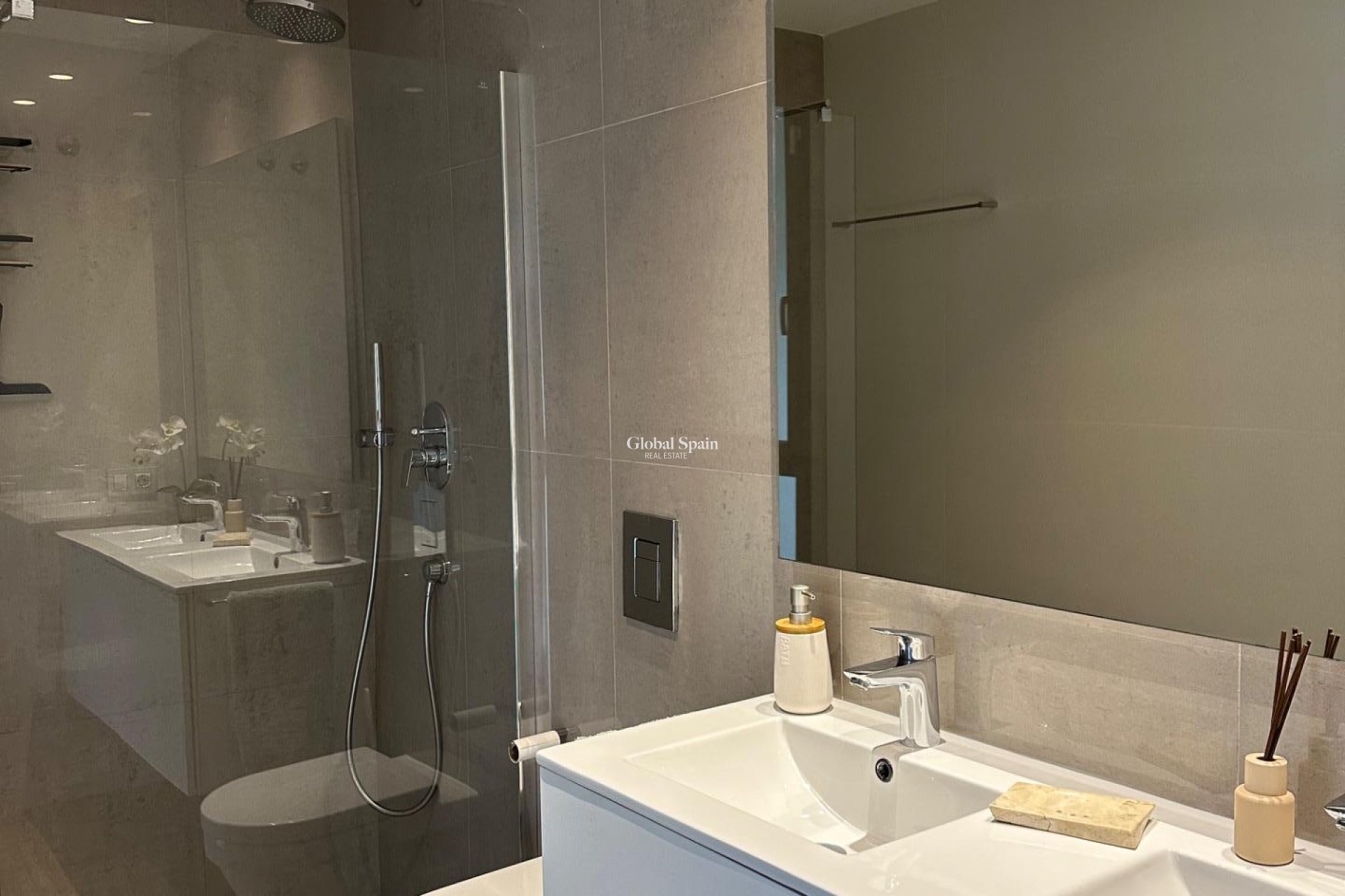 Odsprzedaż - WILLA  -
CIUDAD QUESADA