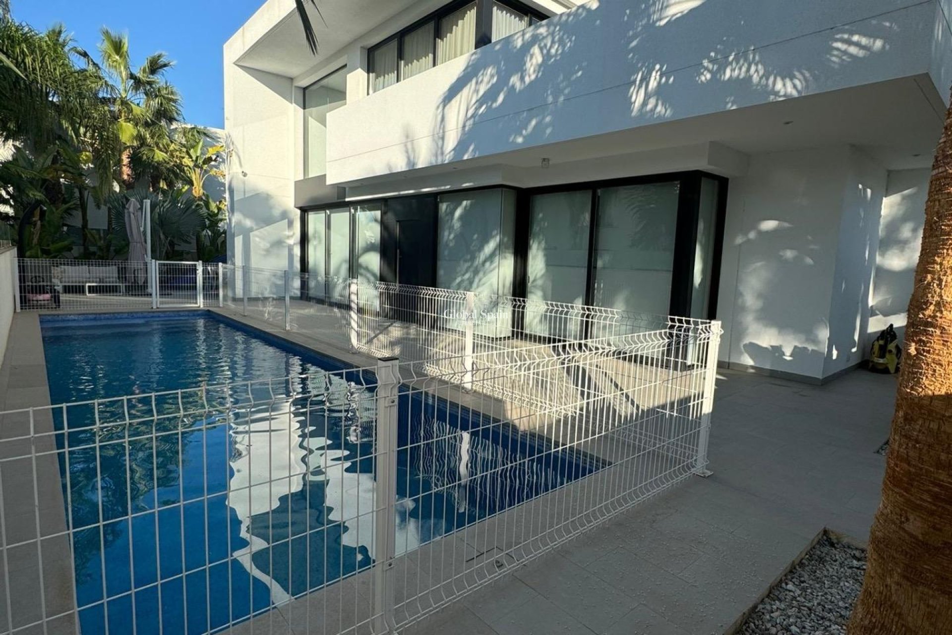 Odsprzedaż - WILLA  -
CIUDAD QUESADA