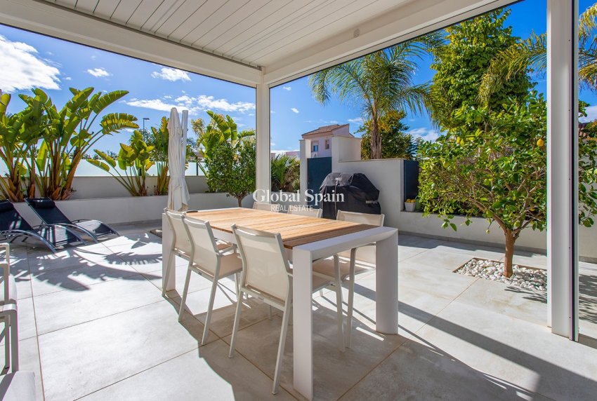 Odsprzedaż - WILLA  -
CIUDAD QUESADA