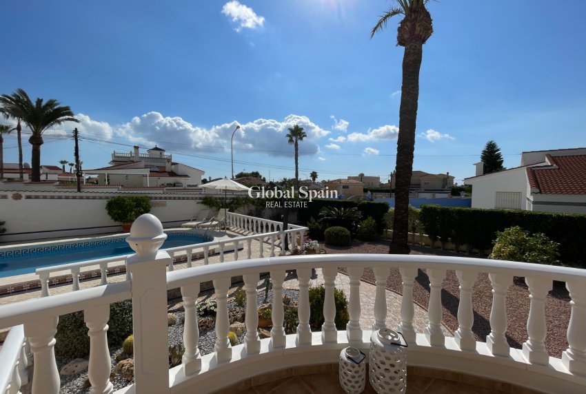 Odsprzedaż - WILLA  -
CIUDAD QUESADA