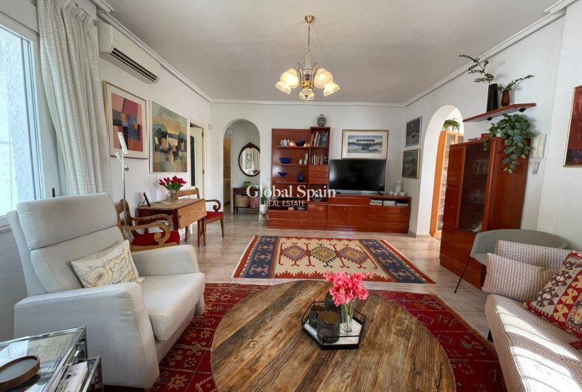 Odsprzedaż - WILLA  -
CIUDAD QUESADA