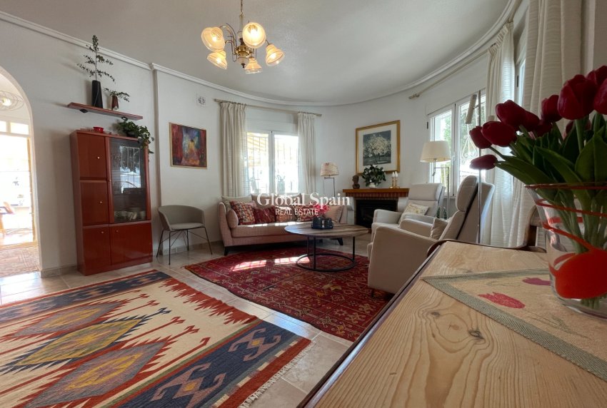 Odsprzedaż - WILLA  -
CIUDAD QUESADA