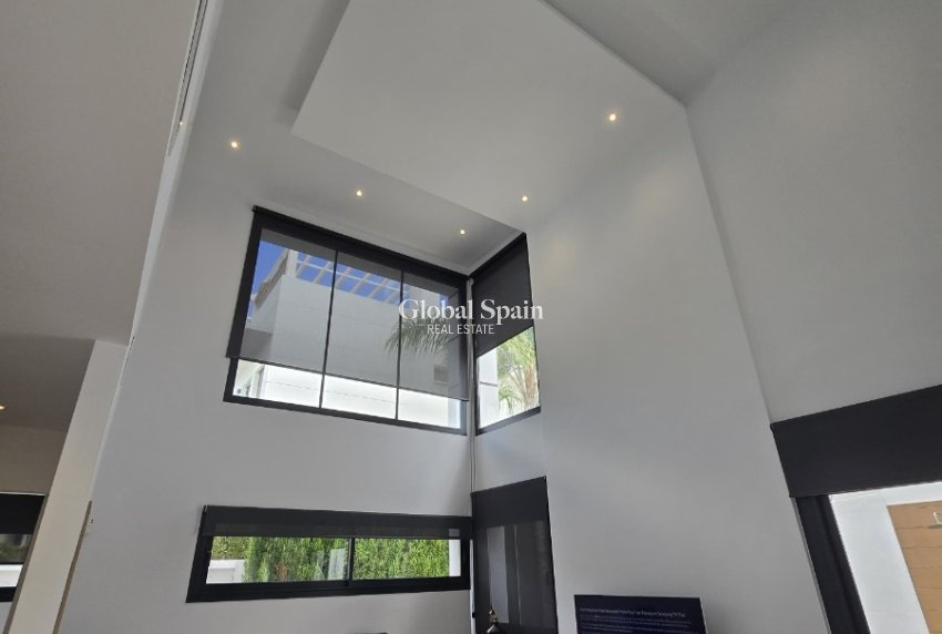 Odsprzedaż - WILLA  -
CIUDAD QUESADA