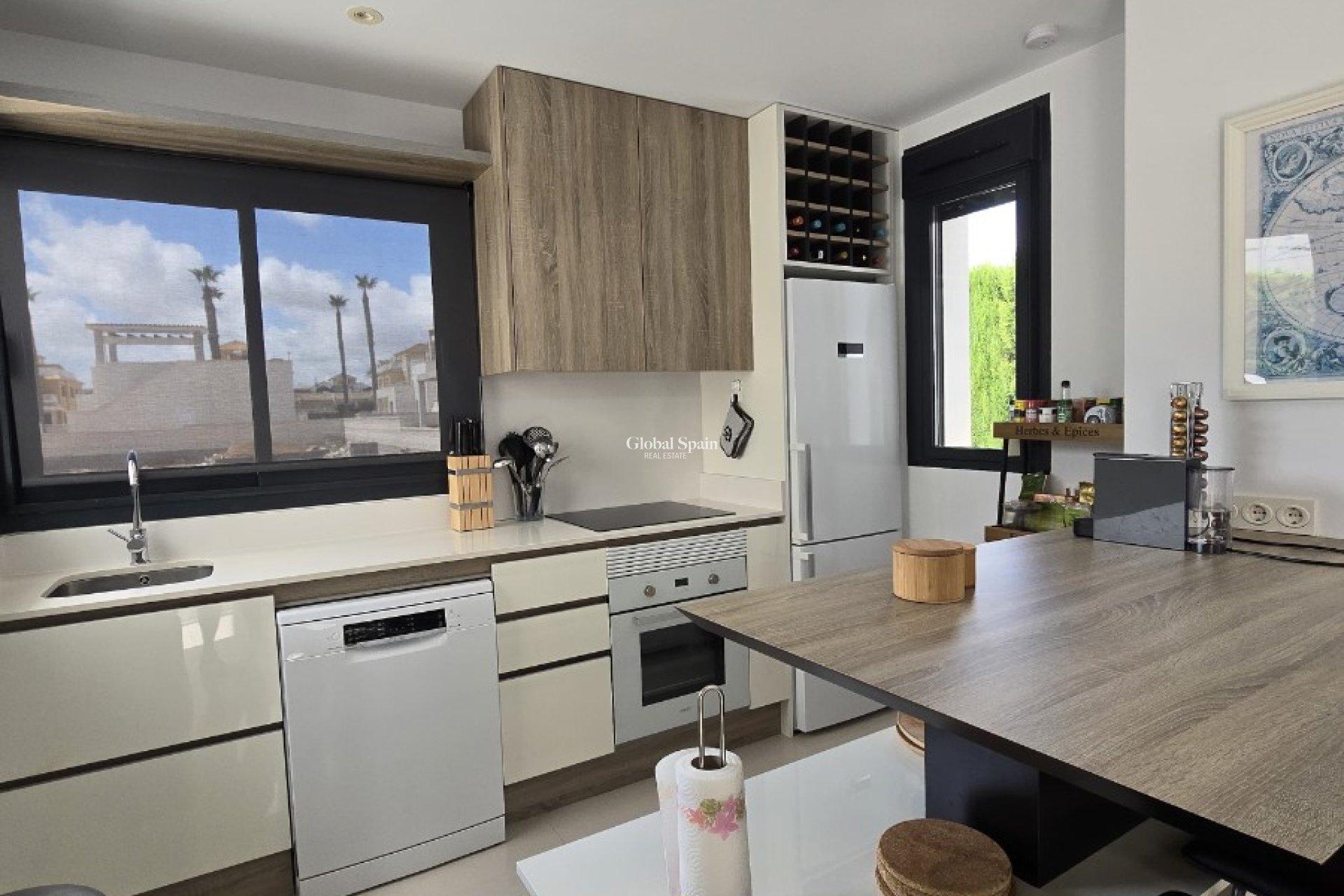 Odsprzedaż - WILLA  -
CIUDAD QUESADA