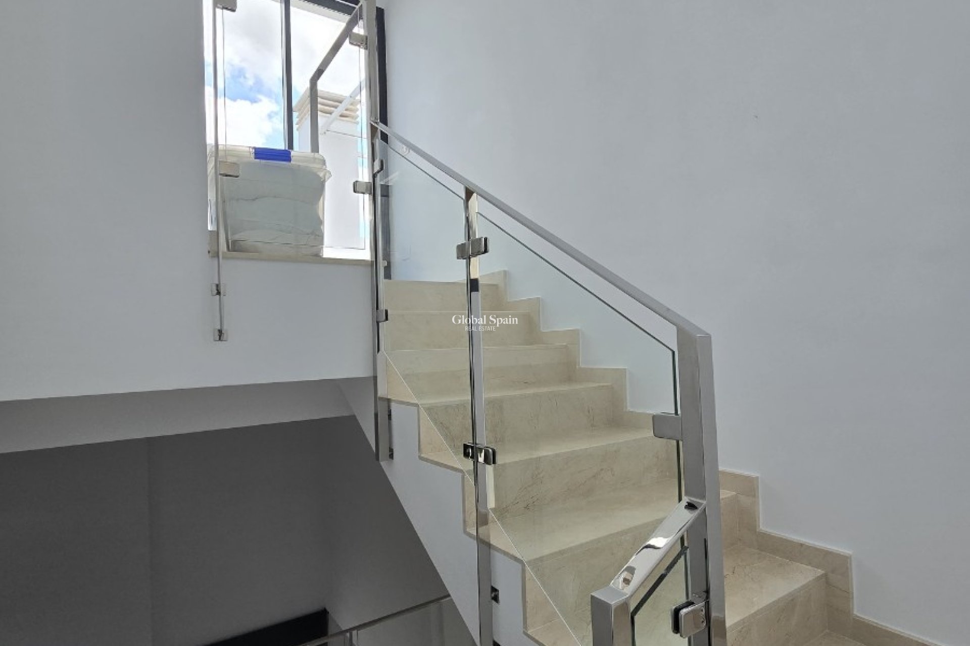 Odsprzedaż - WILLA  -
CIUDAD QUESADA