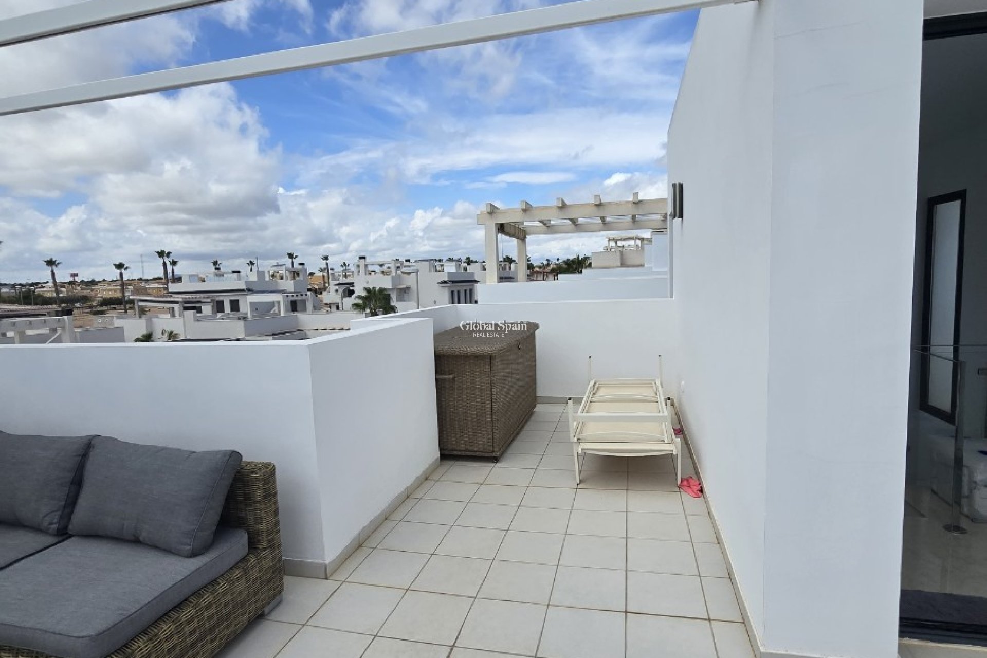 Odsprzedaż - WILLA  -
CIUDAD QUESADA