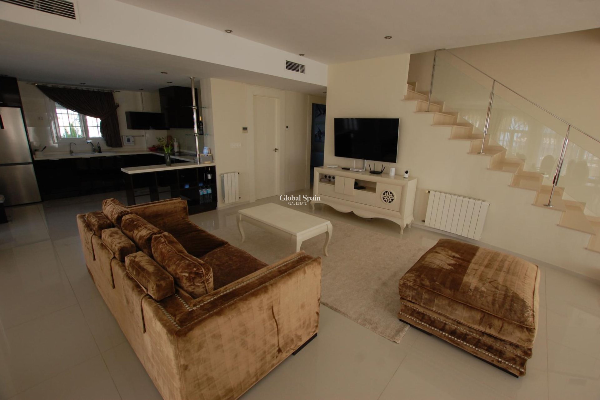 Odsprzedaż - WILLA  -
CIUDAD QUESADA