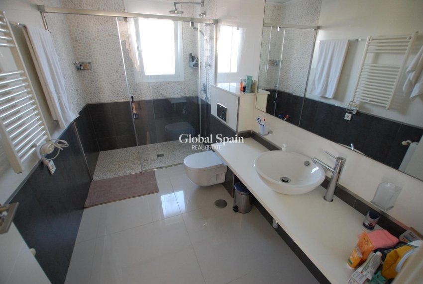 Odsprzedaż - WILLA  -
CIUDAD QUESADA