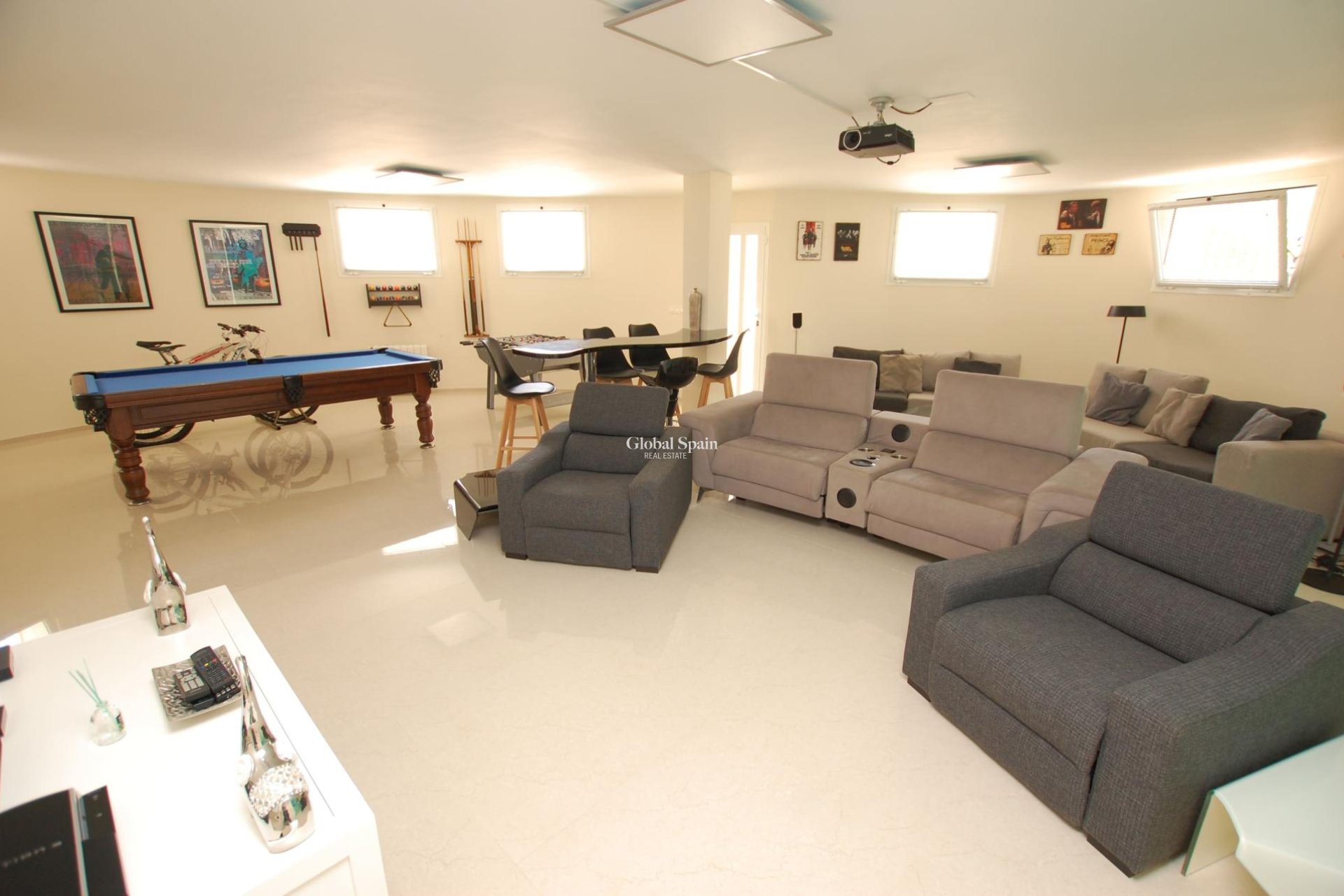 Odsprzedaż - WILLA  -
CIUDAD QUESADA