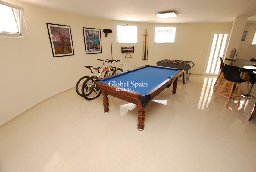 Odsprzedaż - WILLA  -
CIUDAD QUESADA