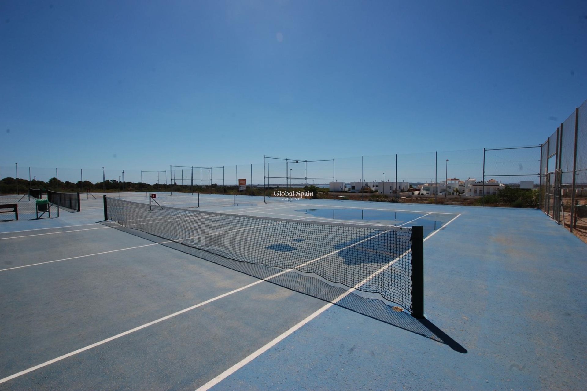 Odsprzedaż - WILLA  -
CIUDAD QUESADA