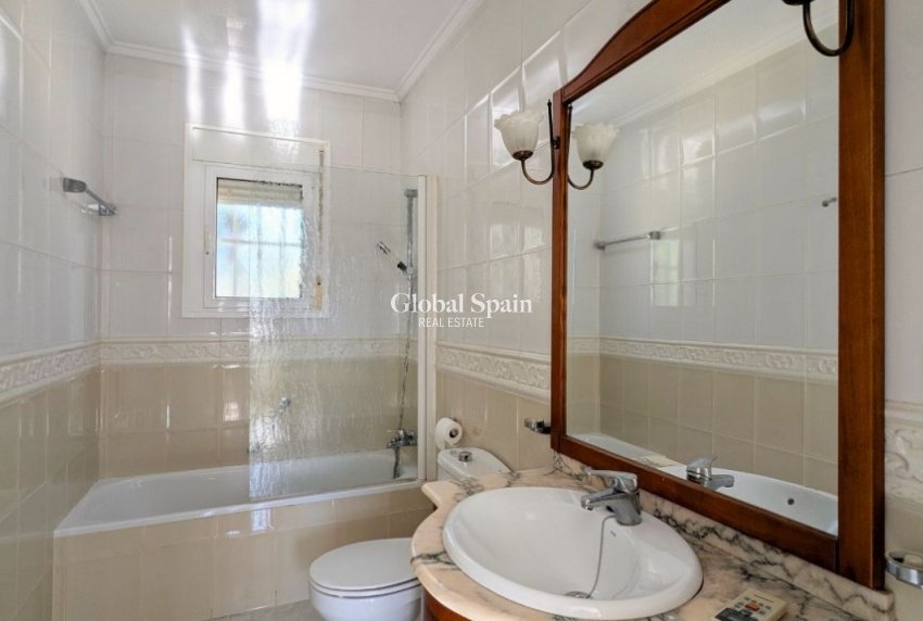 Odsprzedaż - Willa -
CIUDAD QUESADA