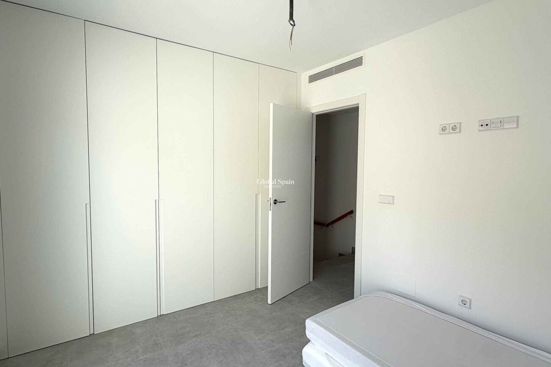 Odsprzedaż - WILLA  -
COX - Costa Blanca