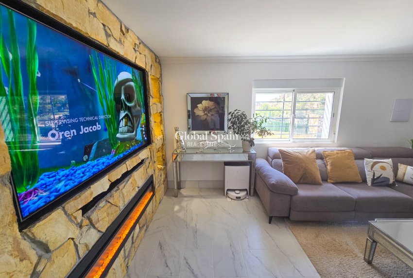 Odsprzedaż - WILLA  -
CREVILLENTE - Inland
