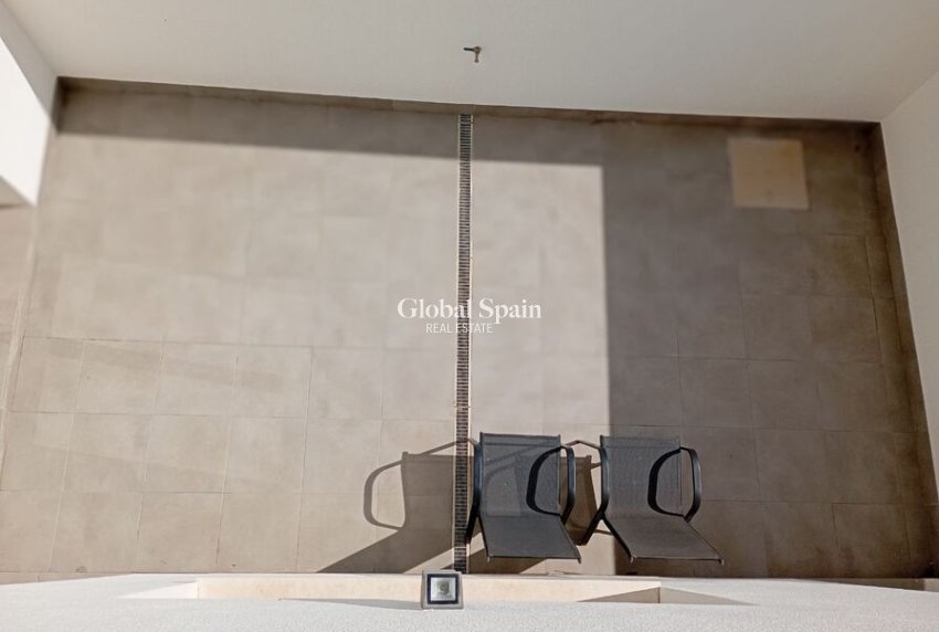 Odsprzedaż - WILLA  -
DAYA VIEJA - Costa Blanca