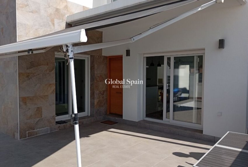 Odsprzedaż - WILLA  -
DAYA VIEJA - Costa Blanca