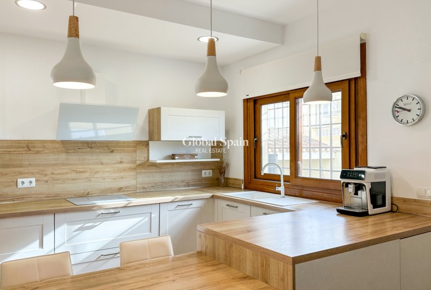 Odsprzedaż - WILLA  -
DEHESA DE CAMPOAMOR - Costa Blanca