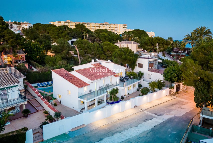 Odsprzedaż - WILLA  -
DEHESA DE CAMPOAMOR - Costa Blanca