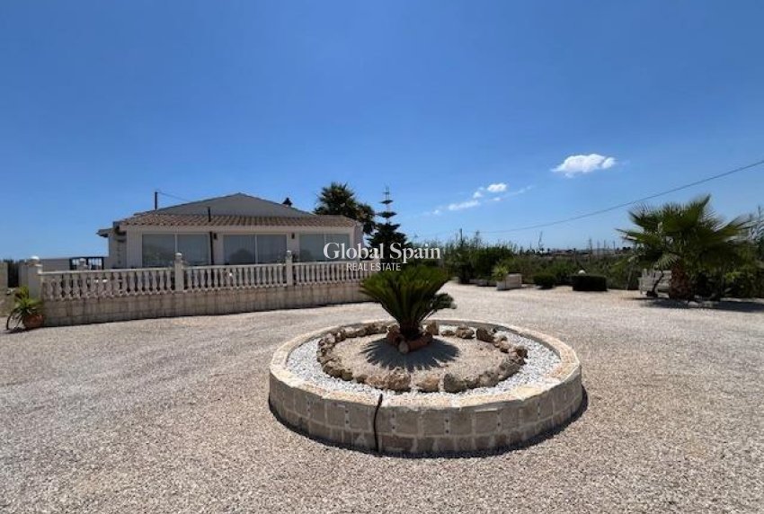 Odsprzedaż - WILLA  -
DOLORES - Comunidad Valenciana