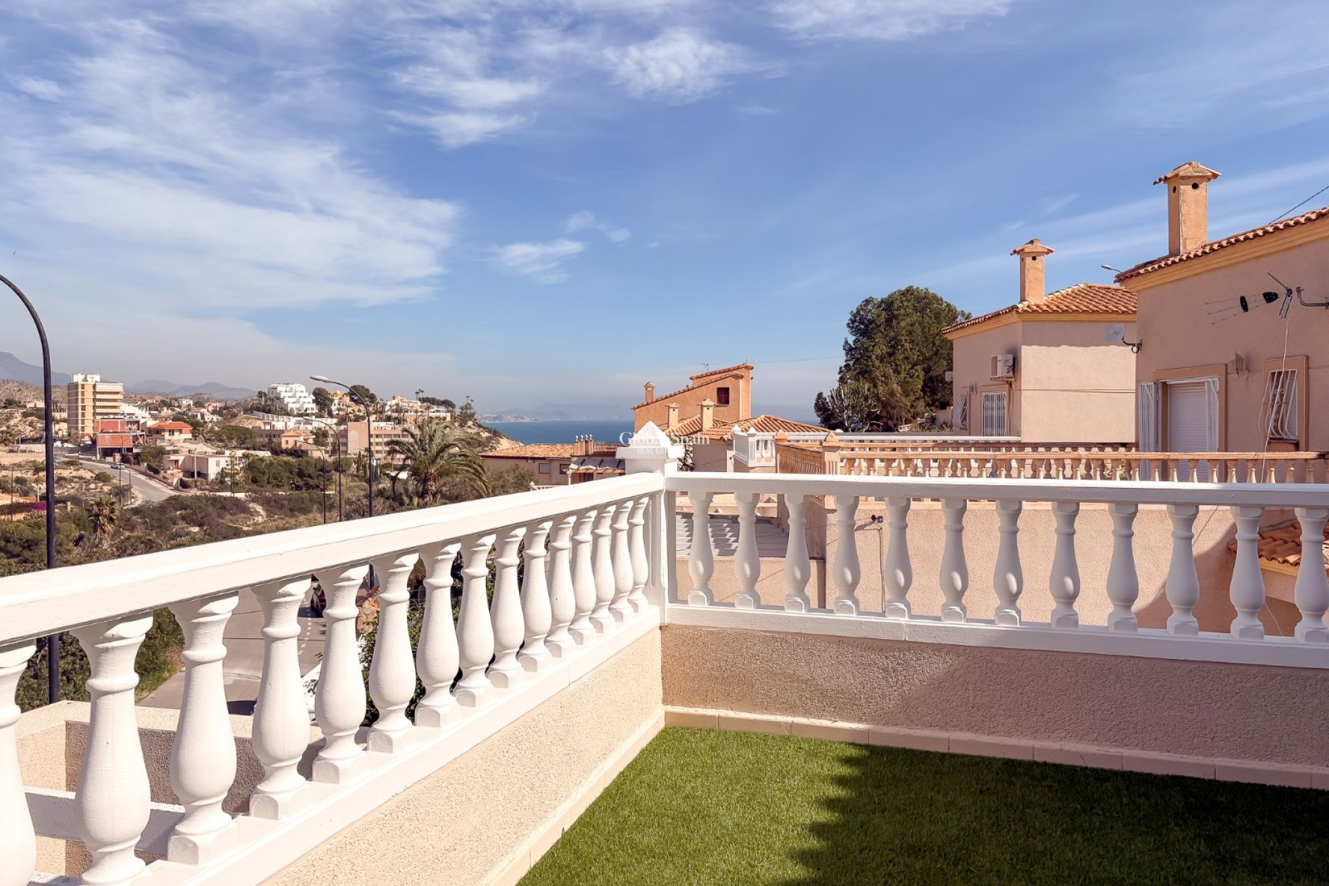 Odsprzedaż - WILLA  -
EL CAMPELLO - Pueblo Acantilado - Venta Lanuza