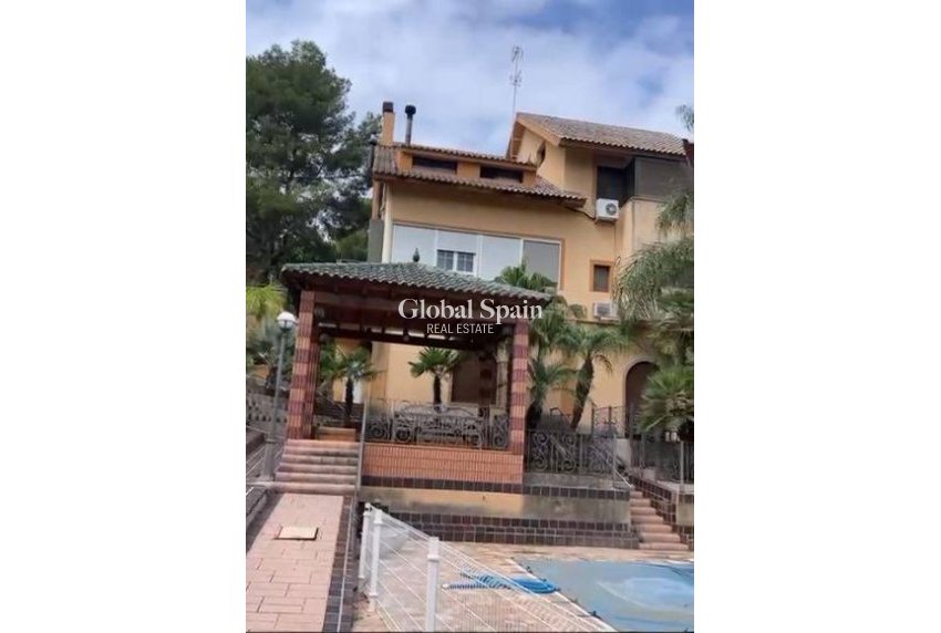 Odsprzedaż - WILLA  -
EL PALMAR - El Palmar