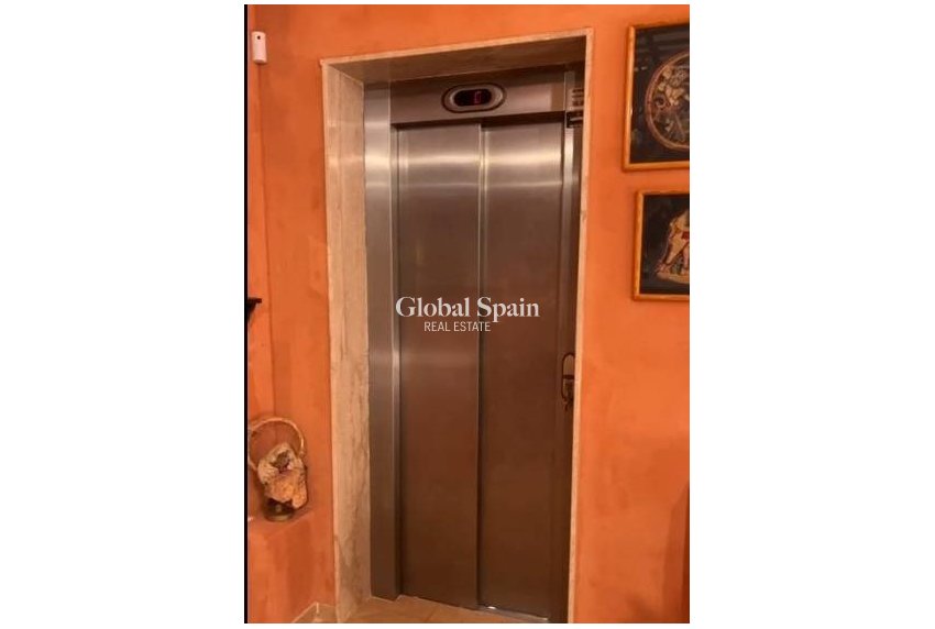 Odsprzedaż - WILLA  -
EL PALMAR - El Palmar