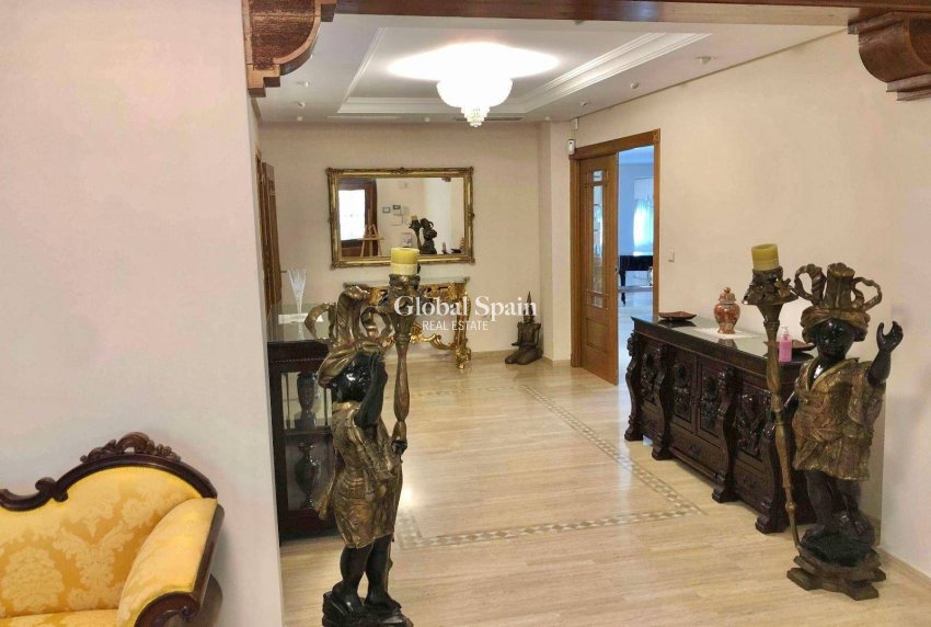 Odsprzedaż - WILLA  -
EL PALMAR - El Palmar