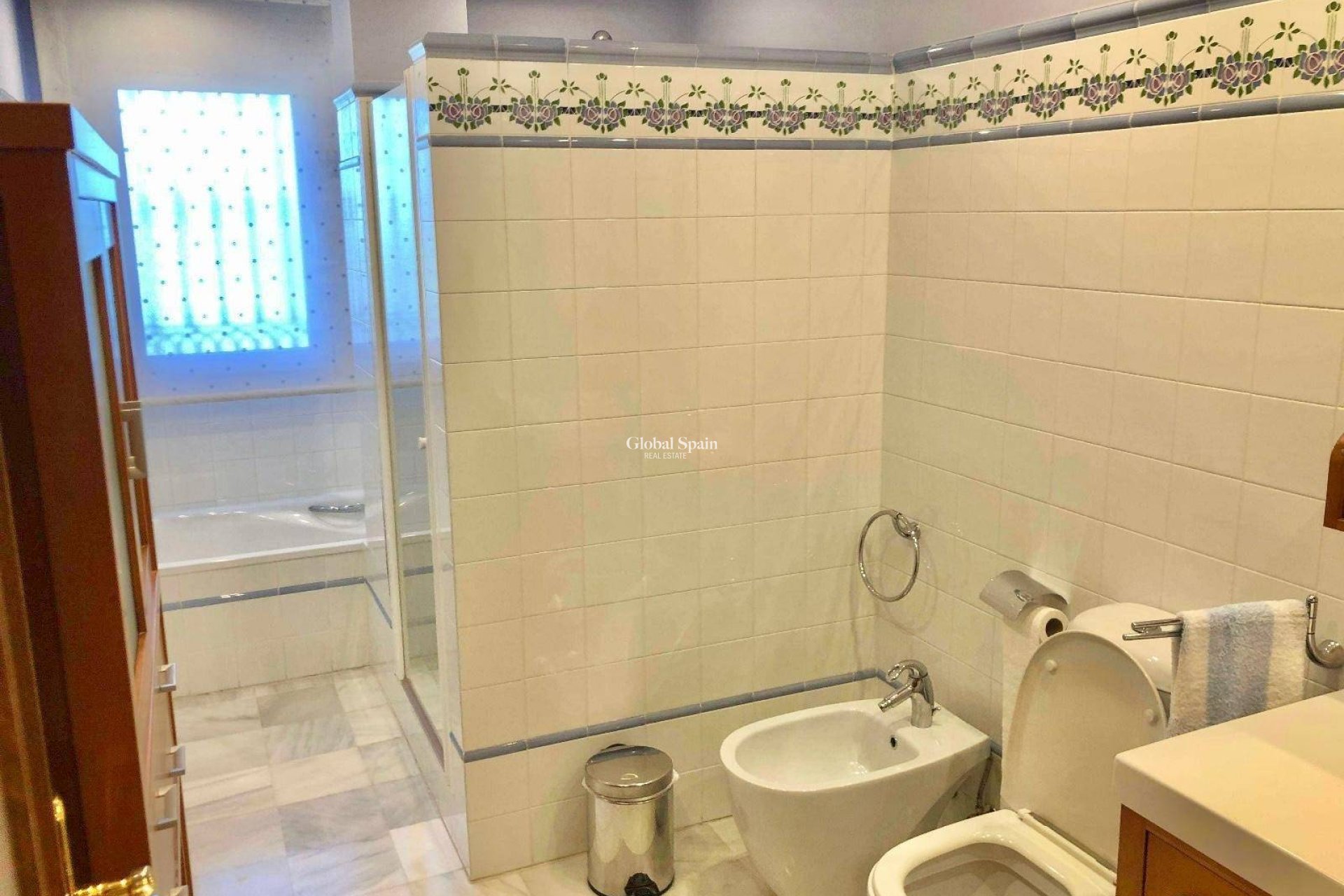 Odsprzedaż - WILLA  -
EL PALMAR - El Palmar