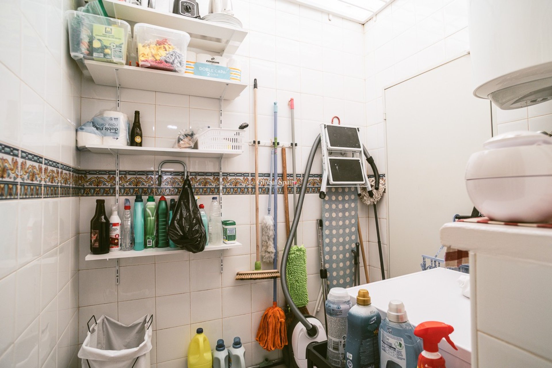 Odsprzedaż - Willa -
EL RASO